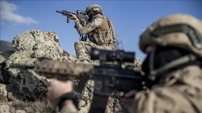 Mehmetçik Suriye'de Teröre Geçit Vermiyor: 23 PKK/YPG'li Terörist Etkisiz Hale Getirildi!