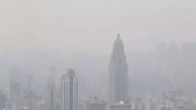 Hava kirliliği Tahran'da okulları tatil ettirdi: Durum çok vahim