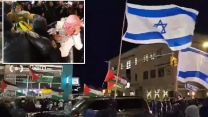 Filistin destekçileri Yahudi mahallelerini bastı: “Bugün kaç çocuk öldürdünüz!”