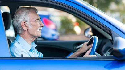 AB’den Şaşırtan Karar: 75 Yaş Üstü Sürücüler İçin Trafik Yasakları Başlıyor!