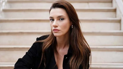 Yüsra Geyik Cesur Paylaşımıyla Olay Yarattı! Instagram Pozlarına Yorum Yağdı