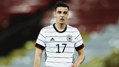Florian Neuhaus nereli, mevkii ne, hangi takımlarda oynadı? İşte kariyeri!
