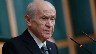 Ameliyat olan Devlet Bahçeli'ye bakanlardan geçmiş olsun mesajı