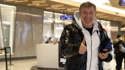 Efsane futbolcu Tanju Çolak, alışverişte stilini konuşturdu