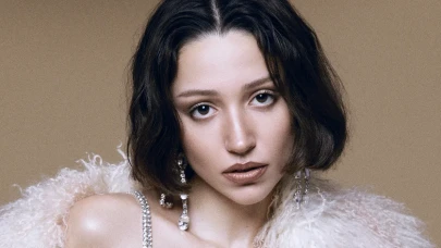 Zeynep Bastık'ın oryantal tarzdaki yeni şarkısı sosyal medyayı salladı