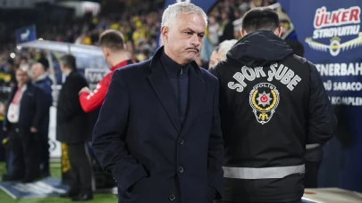 Mourinho'dan Rizespor Maçı Sonrası Olay Yorum: İlk Golü Yemeyi Bilerek Yapıyoruz!