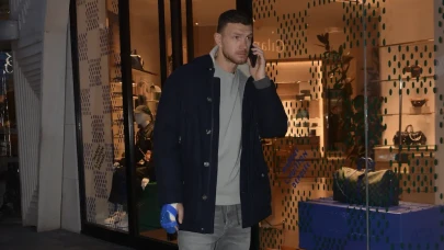 Ünlü futbolcular Edin Dzeko, İrfan Can Kahveci ve Dries Mertens alışverişte!