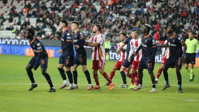 Antalyaspor Evinde Başakşehir’i Geçemedi! Golsüz Beraberlik Sonrası Puan Durumu Değişti