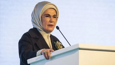 Emine Erdoğan 6 Şubat depremlerinde hayatını kaybedenleri andı