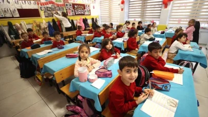 18 milyon öğrenci bugün ders başı yaptı