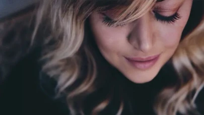 Ünlü oyuncular Melisa Doğu ve Pelin Ermiş ile müziğin büyüsü!