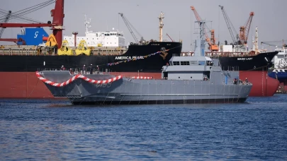Yeni Tip Çıkarma Gemisi Ç-159 denize indirildi: Türk Deniz Platformları Dünyaya İhraç Ediliyor!
