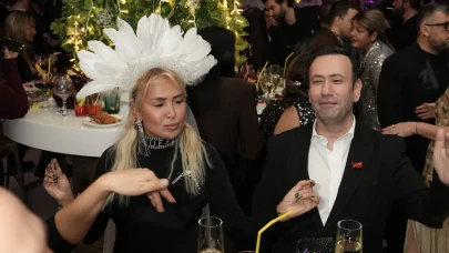 Ünlülerin iletişim danışmanı Özgür Aras evlendi! İşte eğlence dolu parti