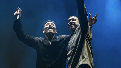 MaNga ve Mustafa Sandal, Ülker Sports Arena'da Unutulmaz Bir Konser Verdi