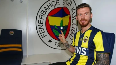 Serdar Aziz Fenerbahçe’ye Gerimi Dönmeyi Arzuluyor, Jose Mourinho Şans Verecek Mi?