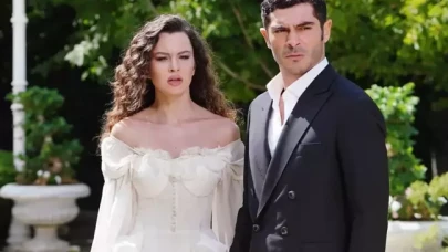 Aşk Dedikoduları Yeniden Alevlendi: Bir Gece Masalı'nın Yıldızları Kalpli Pozla Gündem Oldu!