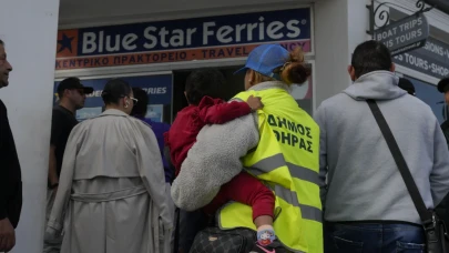 Deprem fırtınası korkuttu! Santorini'den büyük kaçış