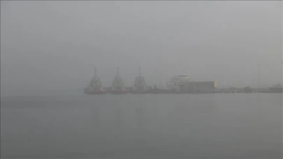 Çanakkale Boğazı'nda sis nedeniyle gemi geçişlerine ara verildi