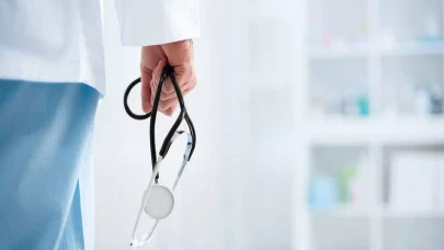 Özel hastanelerde yeni dönem başlıyor: Fahiş fiyata son!