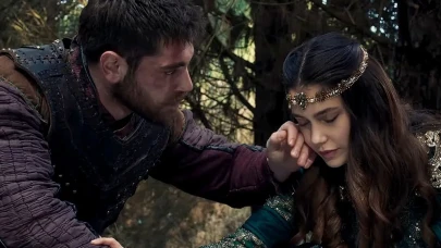 Kuruluş Osman Son Bölümde Şaşırtan Gelişme! Holofira Hamile Mi? Orhan Bey’e Büyük Sürpriz!