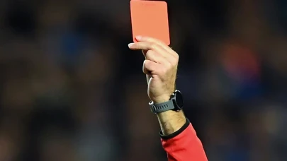 Ziraat Türkiye Kupası’nda Tarihi An: Sivasspor’a Karşı 10 Kişi Başlayan Kocaelispor, 26. Saniyede Kırmızı Kart Yedi!