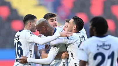 Fenerbahçe Gaziantep Maçı Kaç Kaç Bitti! Bu Fener Durdurulamaz! Gaziantep FK’yı 4 Golle Geçti, Kupa Hedefine Kilitlendi!