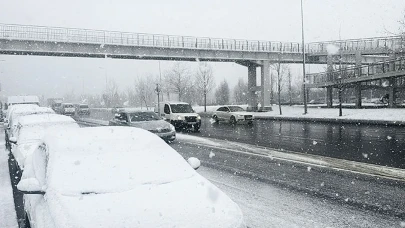 Okullar Tatil mi? İstanbul’da Kar Yağışı Nedeniyle İlk İlçe Açıklandı!