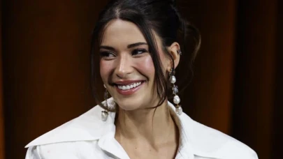 Ünlü Oyuncu Devrim Özkan'ın Uçağına Yıldırım Düştü! Özkan'ın Sağlık Durumu Nasıl, Yaralandı mı?