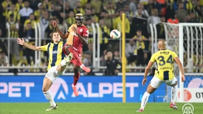 En Son Galatasaray - Fenerbahçe Derbisi Nasıl Bitti, Kaç Tane Kart Çıktı, İstatistiklerde Kim Önde?