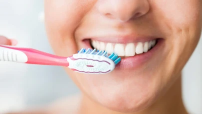 Ramazanda Misvak Kullanmak Orucu Bozar Mı? Diş Macunla Fırçalamak Orucu Bozar Mı?