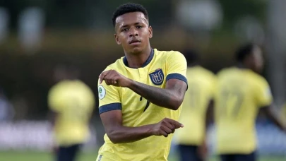 Kartal’ın Yeni Kanat Oyuncusu Geldi! Keny Arroyo, Beşiktaş İçin Sağlık Kontrollerinden Geçecek!