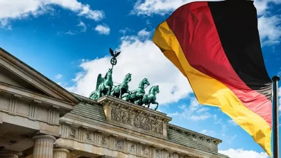 Almanya'nın ABD'ye ihracatı rekor seviyede arttı: Ekonomik gelecek tehlikede mi?