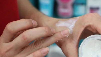 Bakanlık acımadı: Namaza başlatan kreme 880 bin lira ceza!