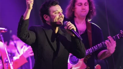 Başarılı şarkıcı Buray, Kıbrıs'ta unutulmaz bir konser verdi