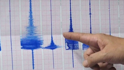 Gece yarısı korkutan deprem. Valilik açıklama yaptı