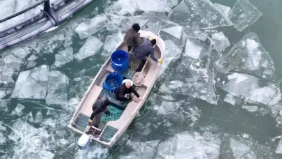 Baraj gölü buzla kaplandı: Balıkçılar zor durumda!