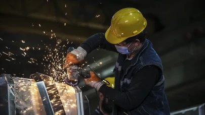 Türkiye'de sanayi üretimi 2 yılın zirvesinde