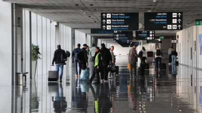 Bodrum’da Turizm Sezonu İngiltere'den Gelen İlk Kafileyle Başladı