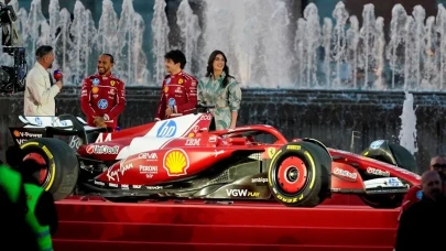 35 Bin Kişilik Ferrari Coşkusu! Hamilton ve Leclerc, Milano’yu Salladı