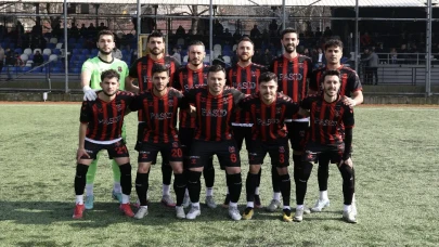 Galataspor Zirveyi Ele Geçirdi! 3-0’lık Fırtına Taraftarı Coşturdu