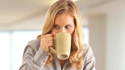 Felçten Kalp Hastalığına, Bunamadan Kansere! Yeşil Çayın Şaşırtıcı Faydaları!