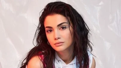 Ece Ronay Kimdir, Kaç Yaşında, Nereli, Evli mi, Eşi Kim, Çocuğu Var mı, Şarkıları Neler?