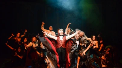 Devlet tiyatrolarında seyirci patlaması: 2 milyon kişi ayakta alkışladı!