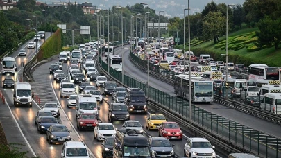 Haftanın İlk İş Gününde İstanbul Trafiği Felç Oldu! İşte Son Durum