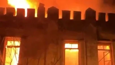 Tarihi Topçu Karakolunda Korkutan Yangın! Barış Koçak'ın Klip Çekimi Felakete Yol Açtı