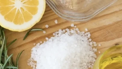 Çaydanlıktaki Kireç Nasıl Temizlenir? İşte En Etkili Doğal Yöntemler!