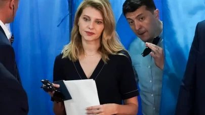 Volodimir Zelenski Kiminle Evli? Evli mi, Eşi Olena Zelenska Kimdir, Kaç Yaşında ve Ne İş Yapıyor?