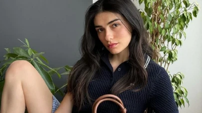 İnci Taneleri’nin Dilber’i Aşka Yelken Açtı! Hazar Ergüçlü’nün Mutluluk Pozları Olay Oldu!