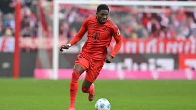 Bayern Münih'te Çapraz Bağ Sakatlığı Soğuk Duş Etkisi Yarattı! Sacha Boey Forma Şansı Bulma İhtimali Arttı