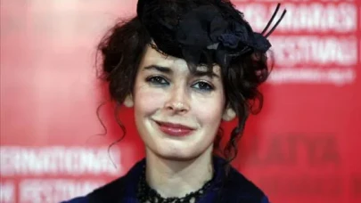 Tarihçi Pelin Batu Kimdir, Kaç Yaşında, Nereli, Evli mi, Çocuğu Var mı? Kariyeri ve Biyografisi